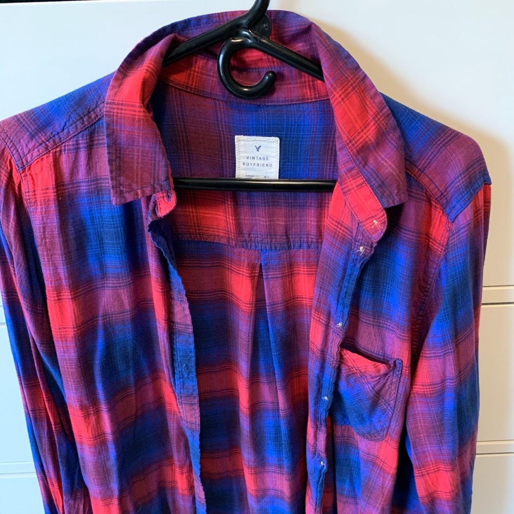 American Eagle Women's Flannel Blue and Red Large